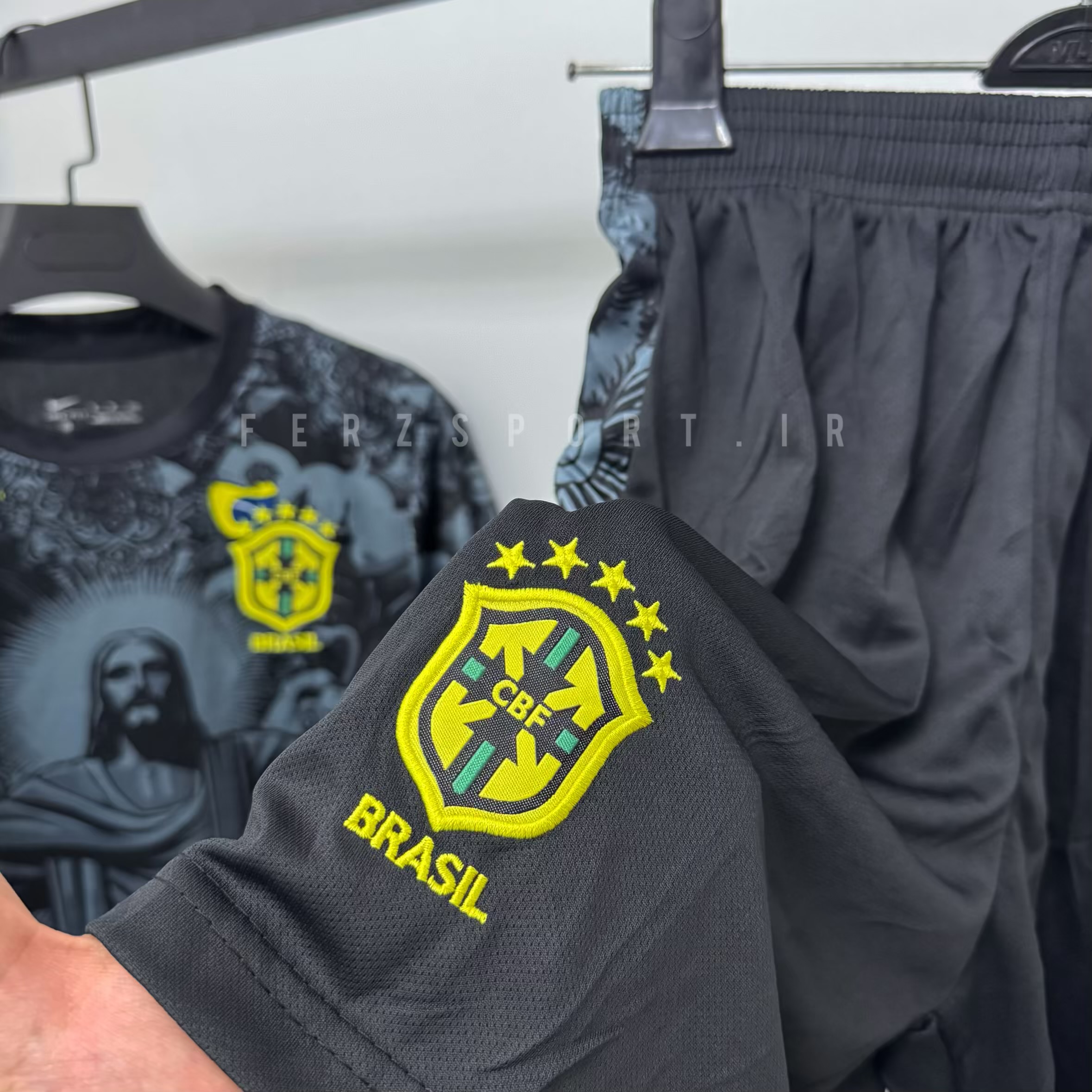 کیت کانسپت مسیح برزیل مشکی طوسی (+A) - تصویر 5